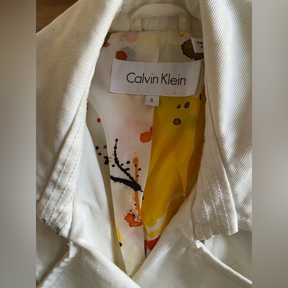 Calvin Klein jacket with multicolour lining and green edging - Picture 4 of 4